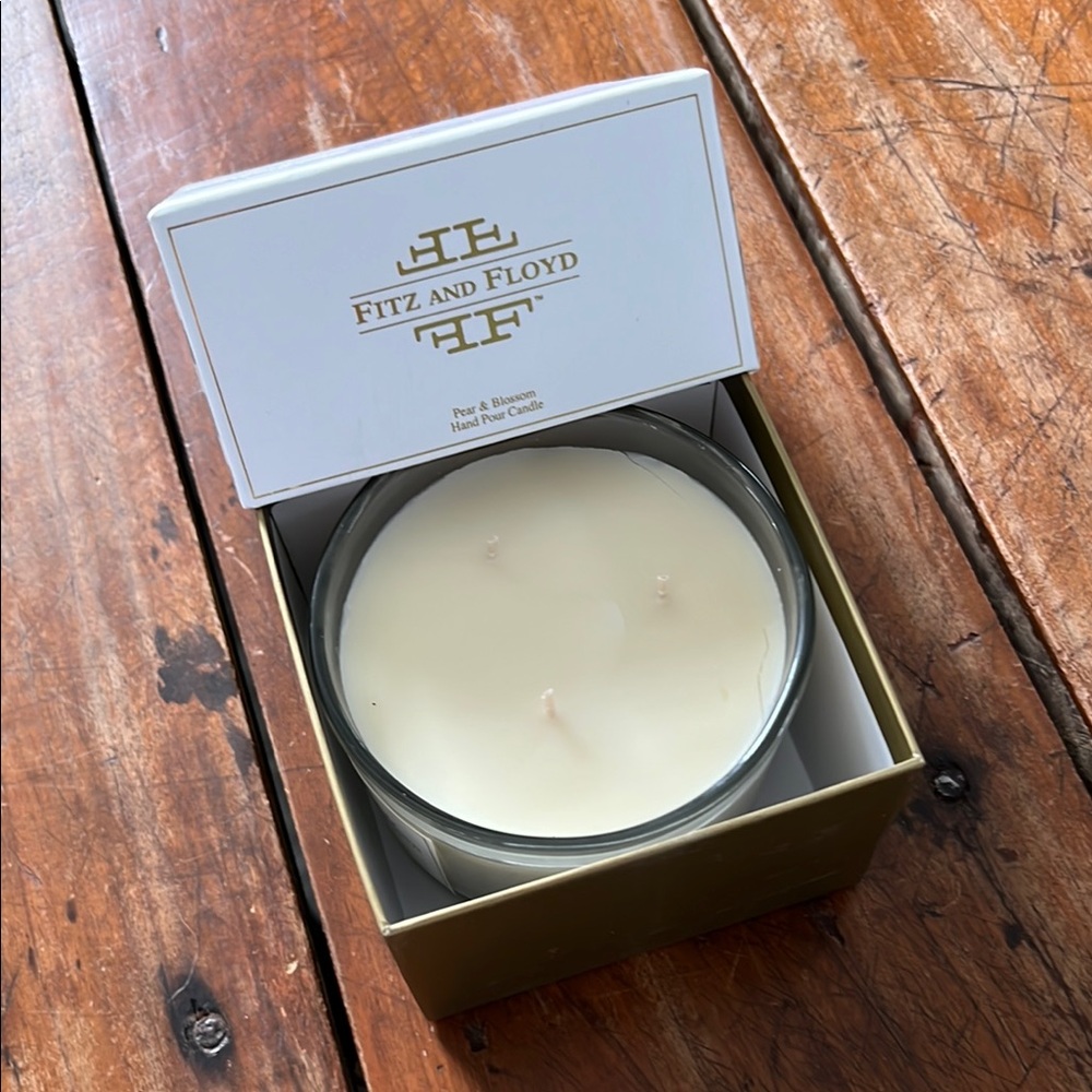Fitz and Floyd Cream “Pear & Blossom” Scented 3 Wick Candle